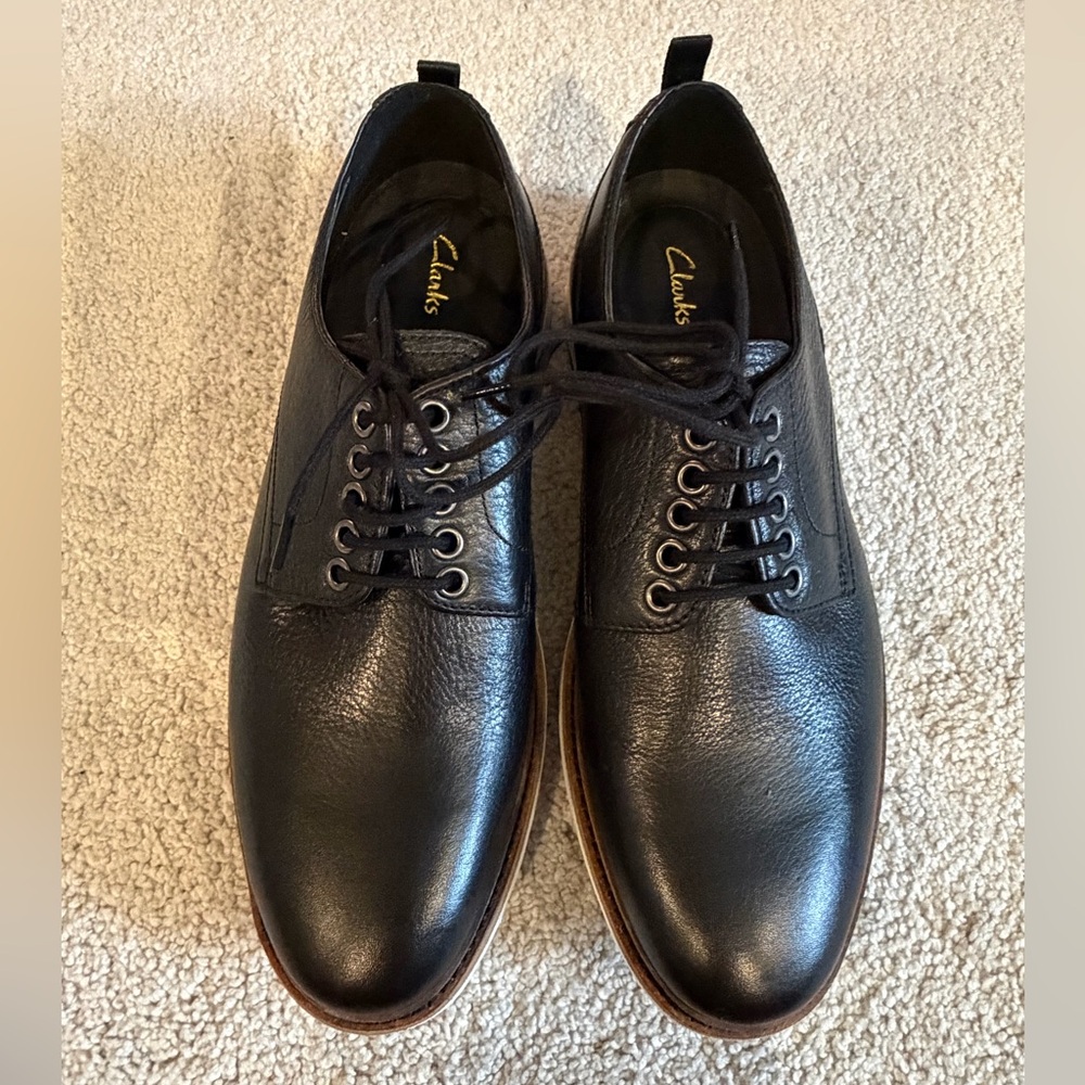 Clarks Men’s Chantry Walk Dress Shoes, size 7.5 M